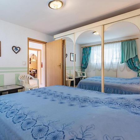 3 Bedroom Awesome Apartment In Pavicini 외부 사진