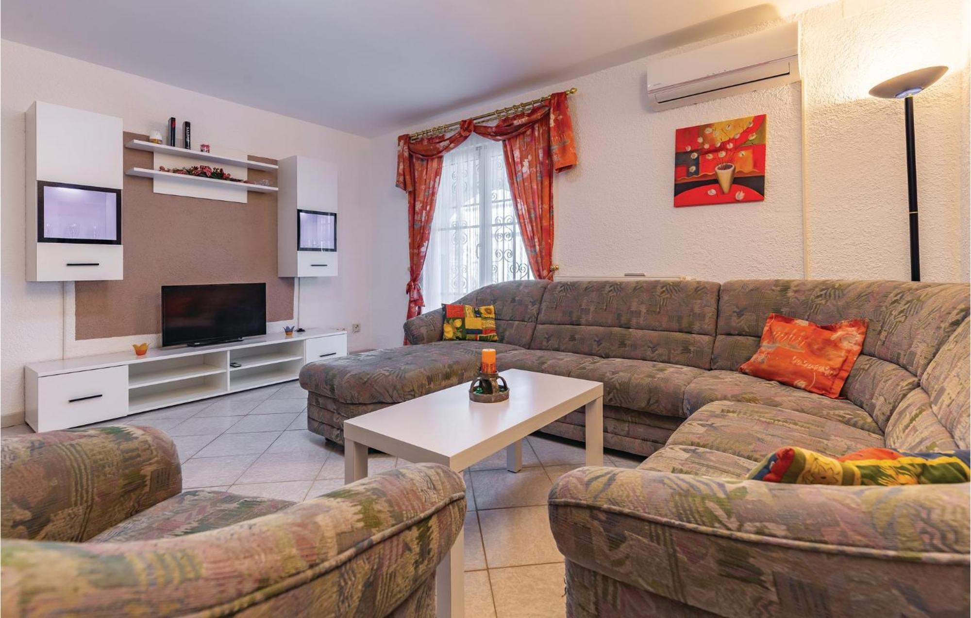3 Bedroom Awesome Apartment In Pavicini 외부 사진